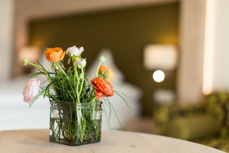 Rooms &Rates
